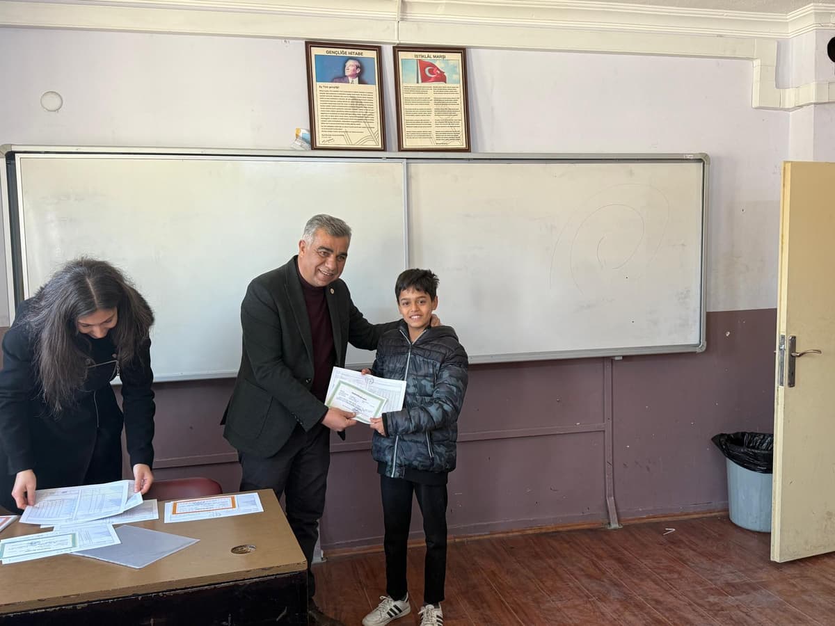 Şehit Hüseyin Şeker Okulu’nda Karne Heyecanı ve Gururu